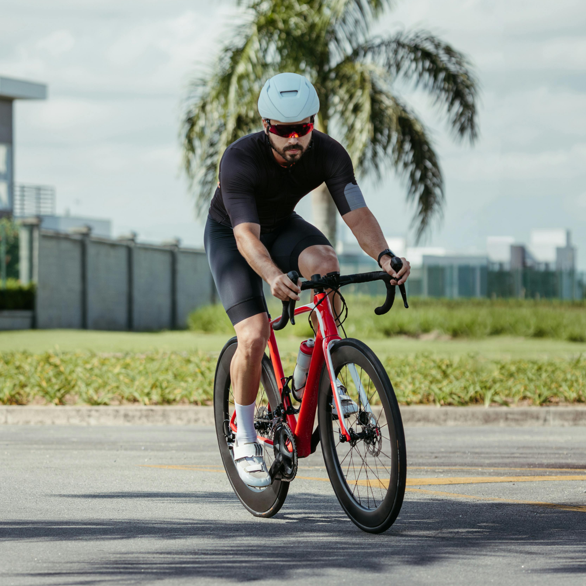 Cycling-Insights man on bike